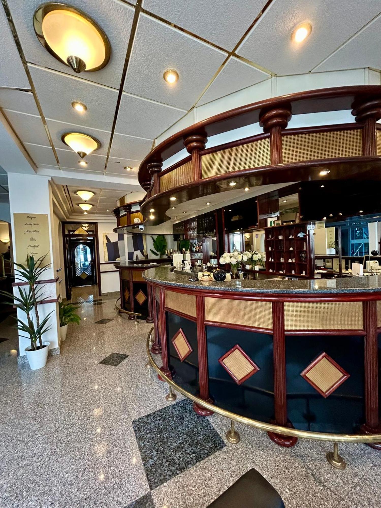 Hotel Bavaria Trogir Donji Seget Dış mekan fotoğraf