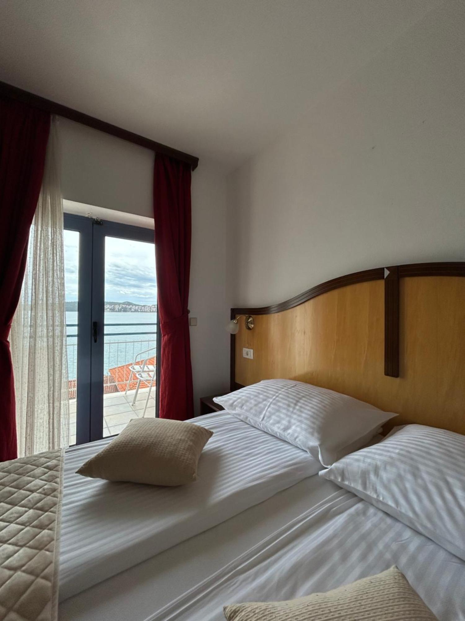 Hotel Bavaria Trogir Donji Seget Dış mekan fotoğraf