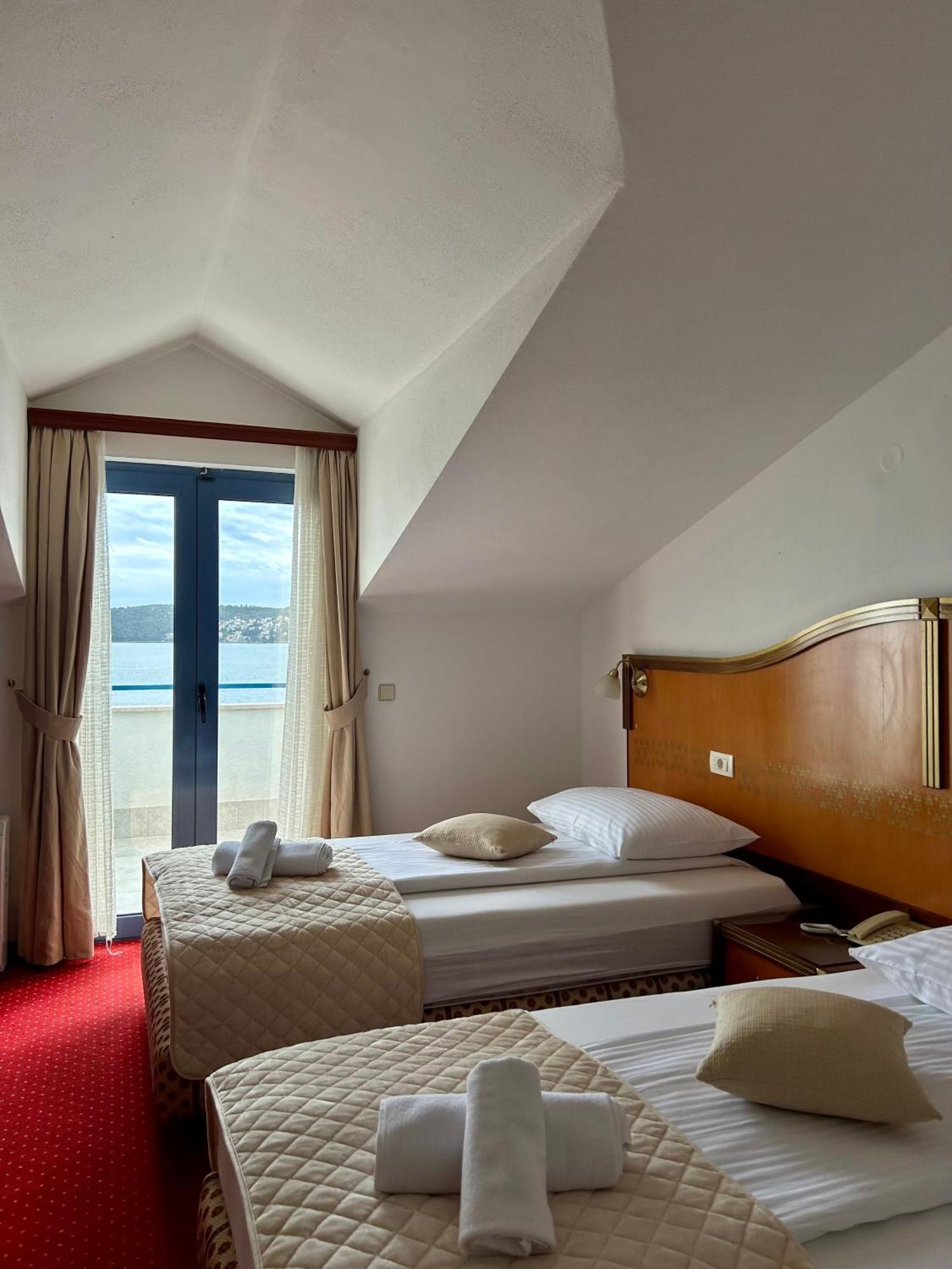 Hotel Bavaria Trogir Donji Seget Dış mekan fotoğraf