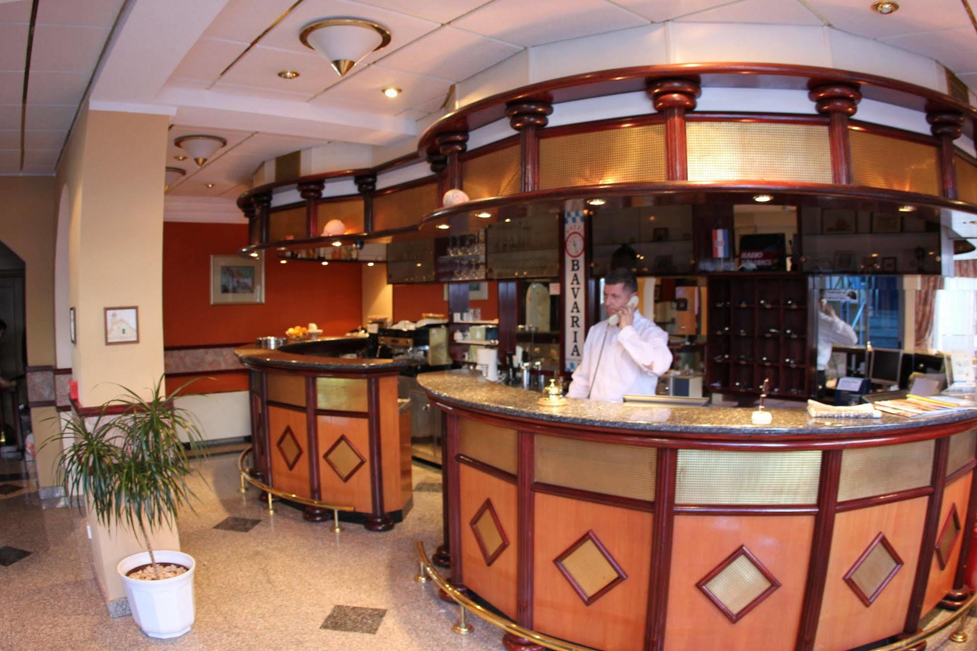 Hotel Bavaria Trogir Donji Seget Dış mekan fotoğraf