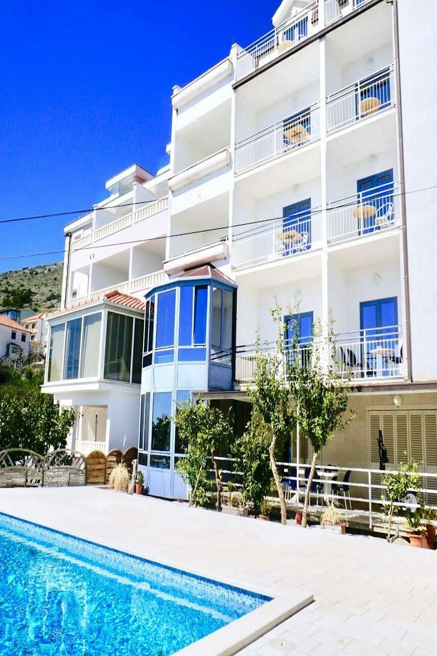 Hotel Bavaria Trogir Donji Seget Dış mekan fotoğraf